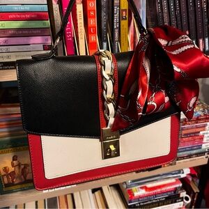 Handbag w/ Rotating Clasp and Ribbon